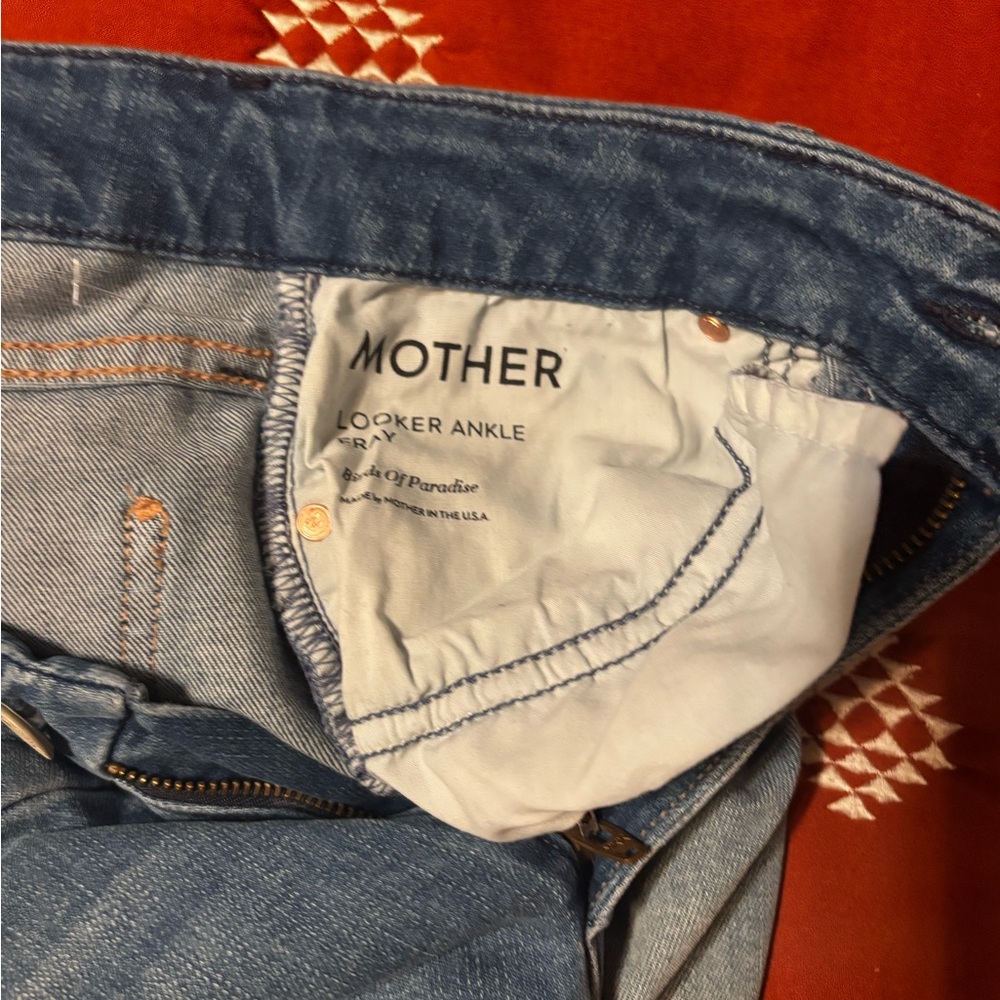 MOTHER looker ankle light washed jeanss - Picture 3 of 3